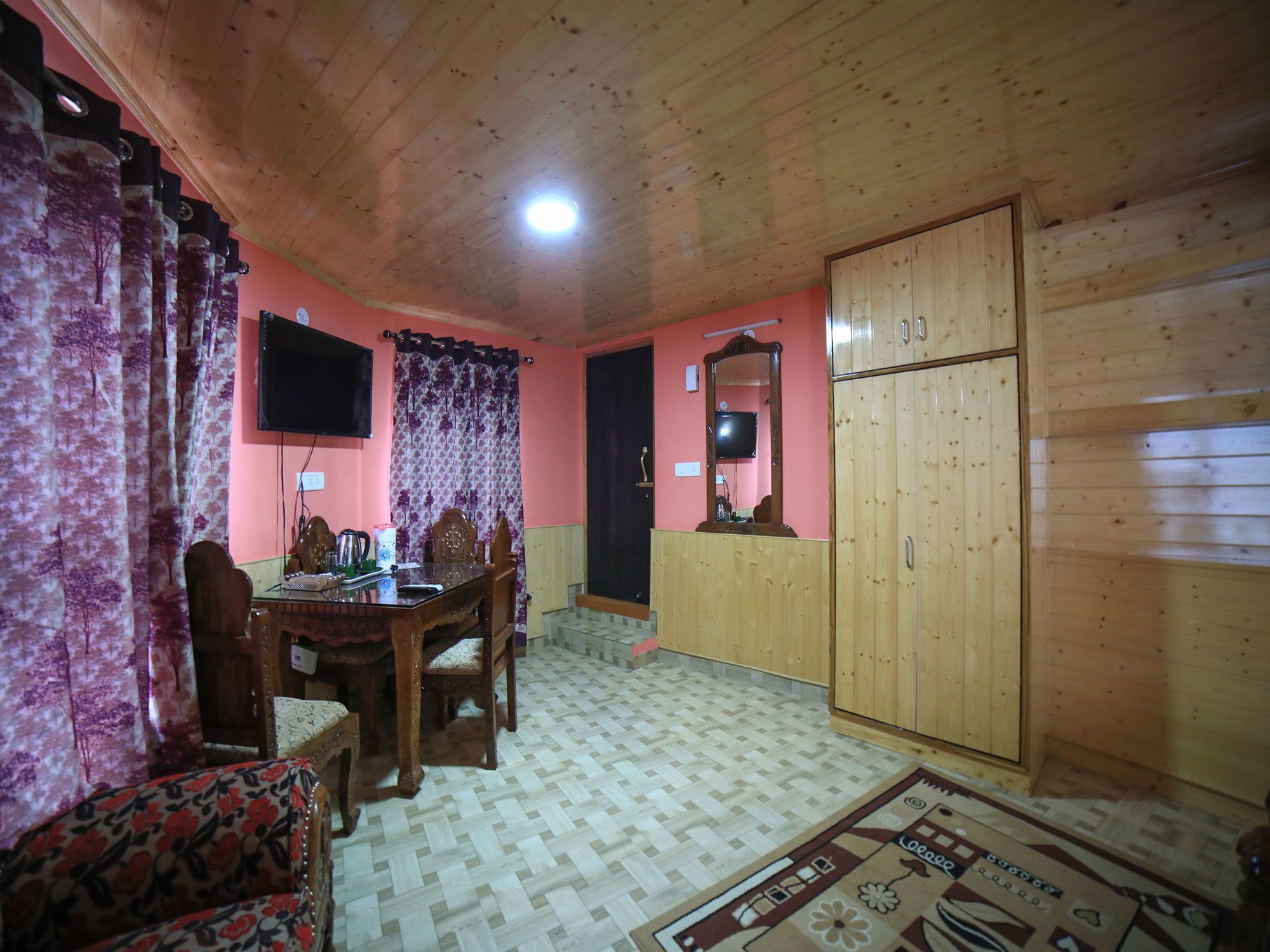 Oyo 17002 Apple House 2* Shimla