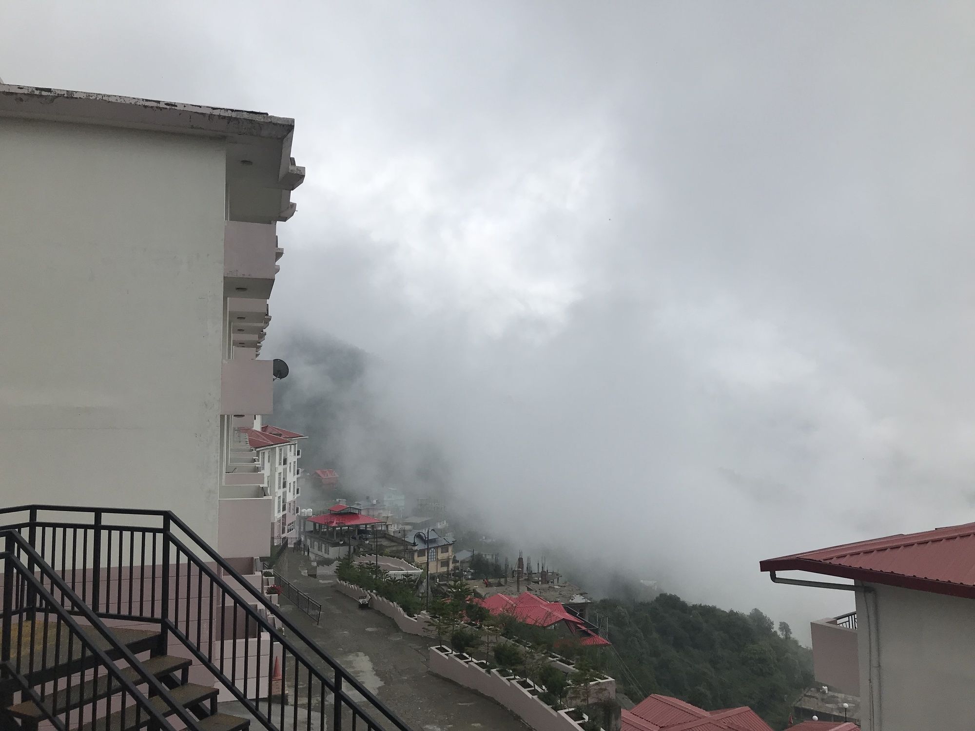 Spangle Heights Shimla, And Residences