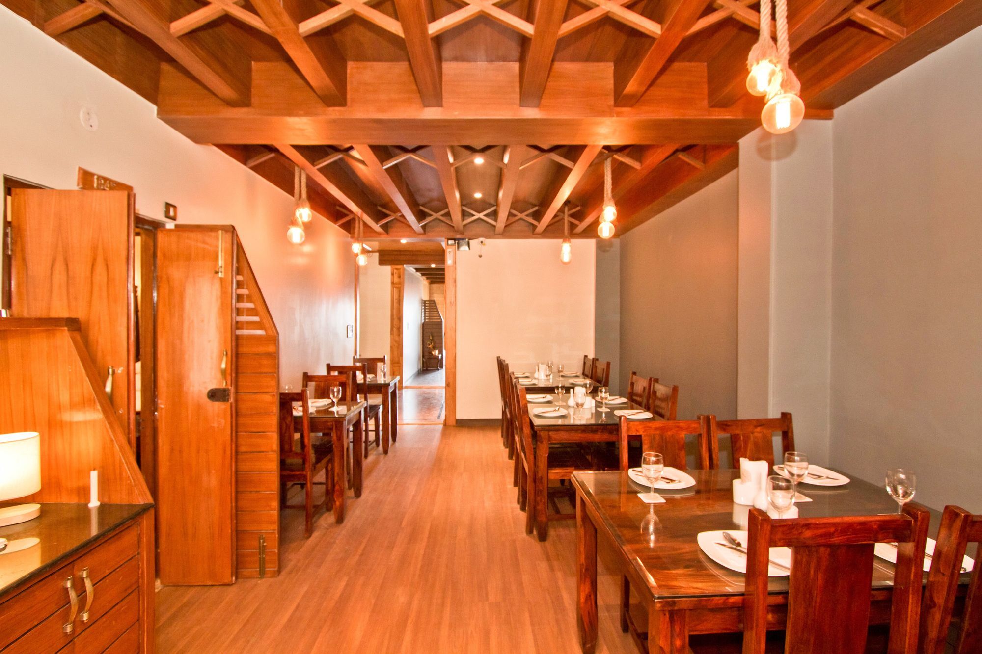 Hotel Oyo Premium 148 The Bodhi Tree Shimla
