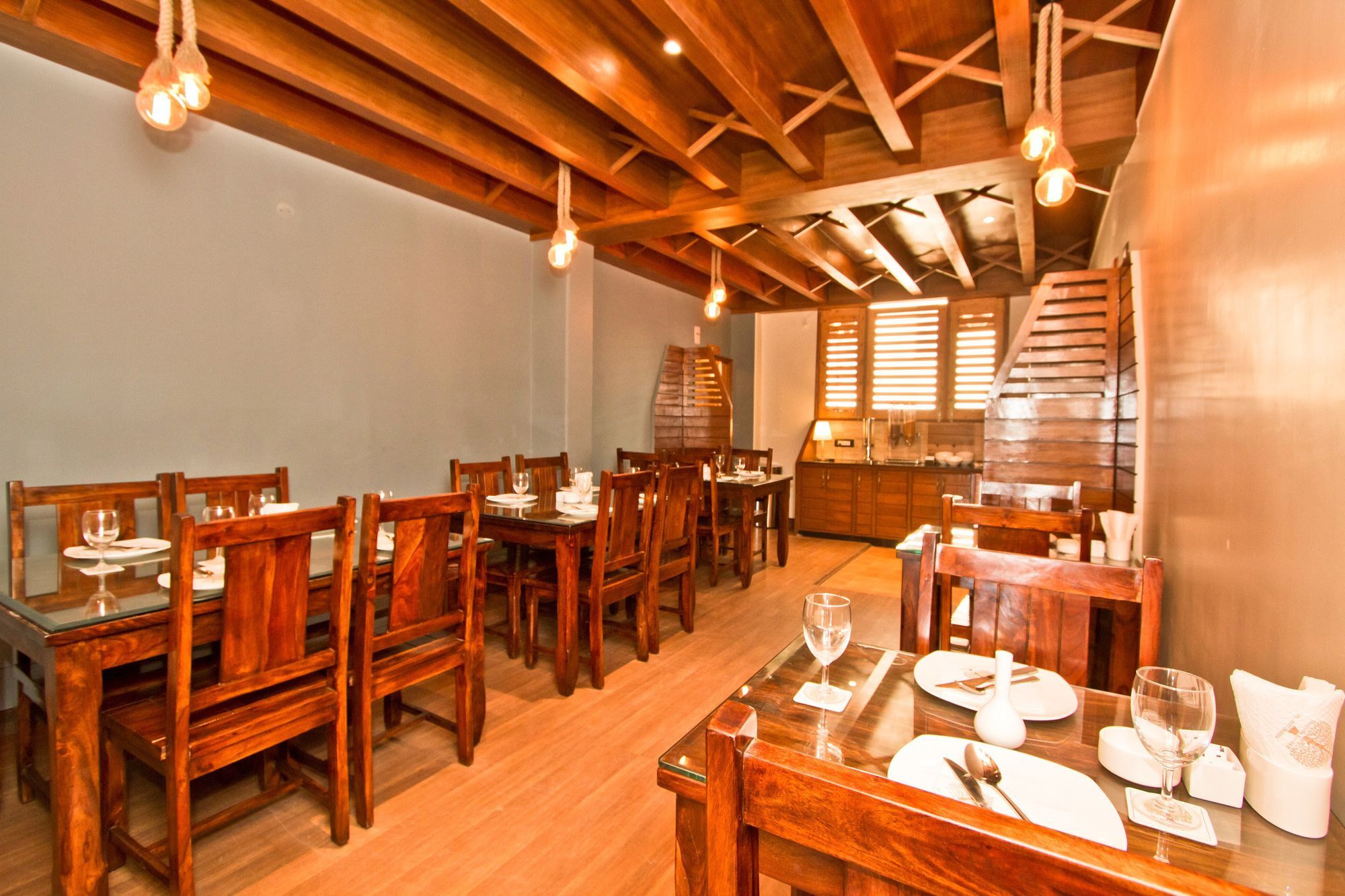 Hotel Oyo Premium 148 The Bodhi Tree Shimla