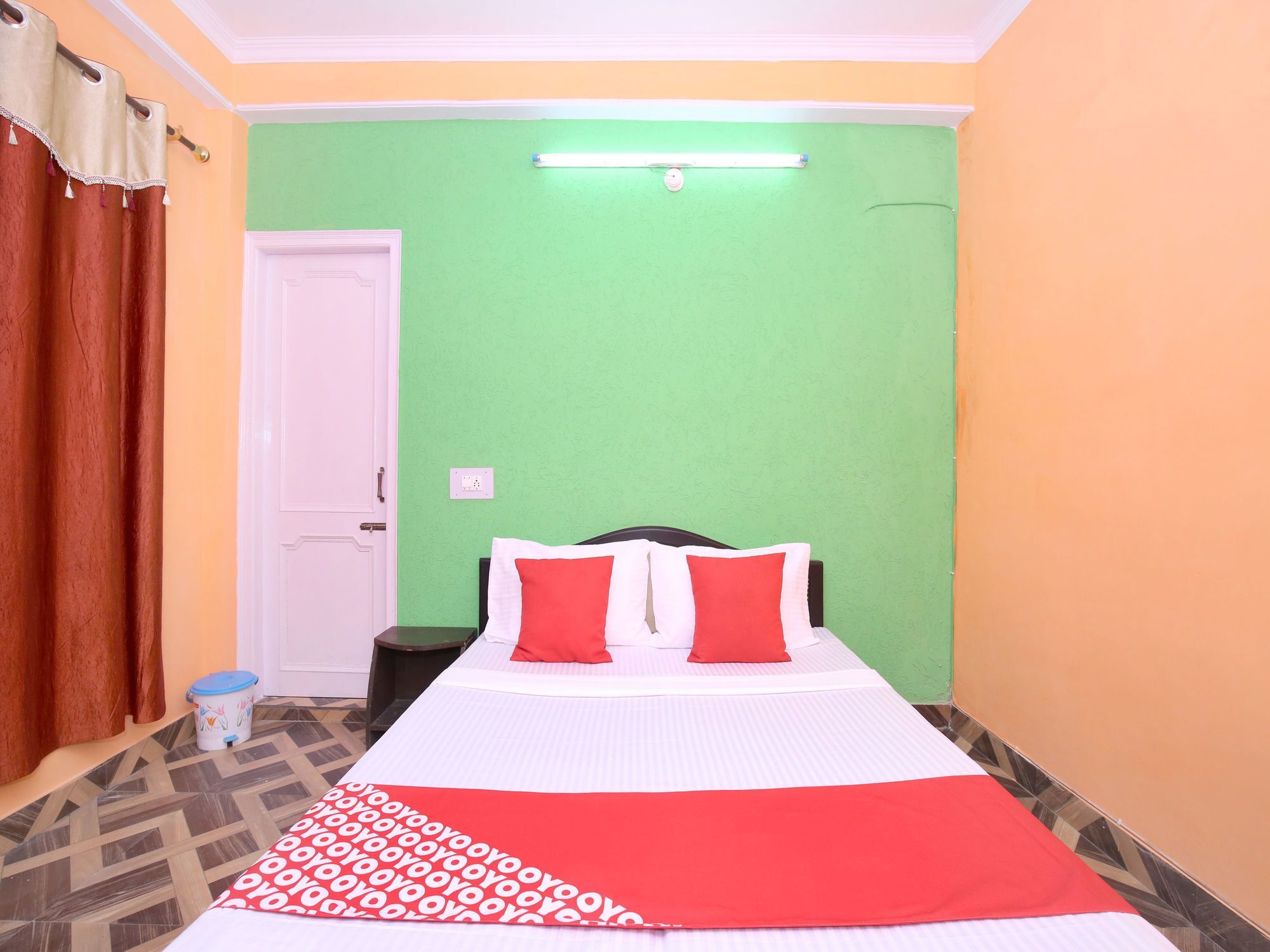 Oyo 13041 Serene 2bhk Bharari Shimla
