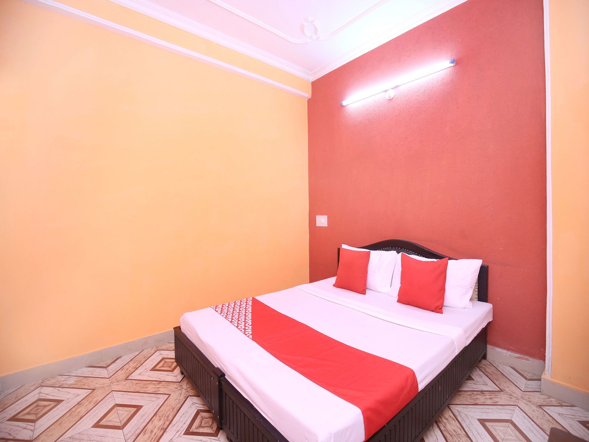 Hotel Oyo 13041 Serene 2bhk Bharari