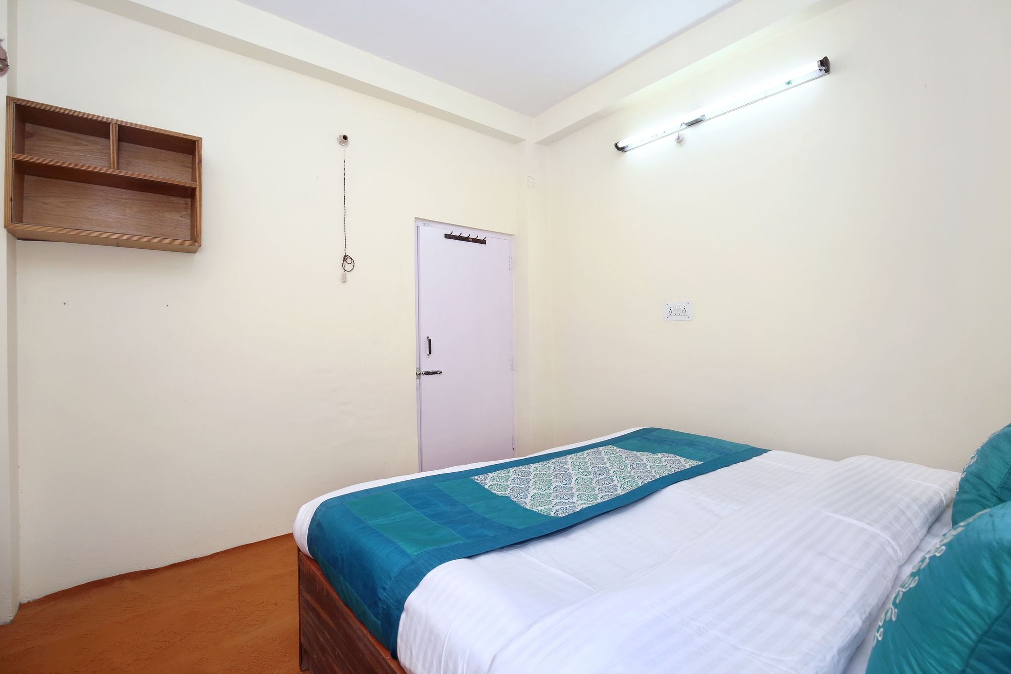 2bhk Snow View Guest house