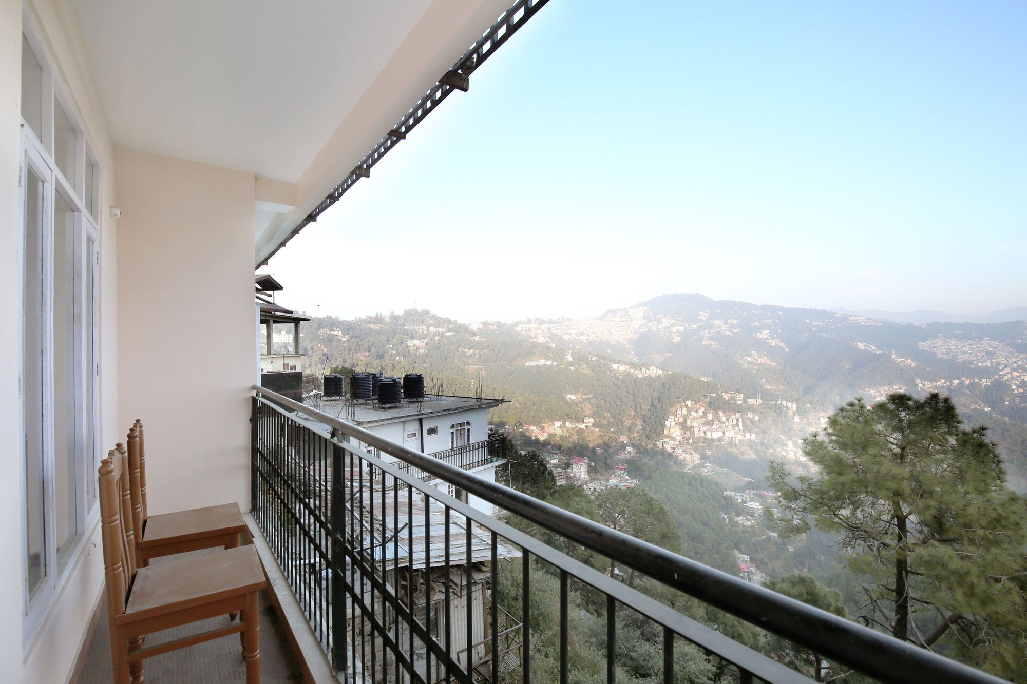 2bhk Snow View Guest house
