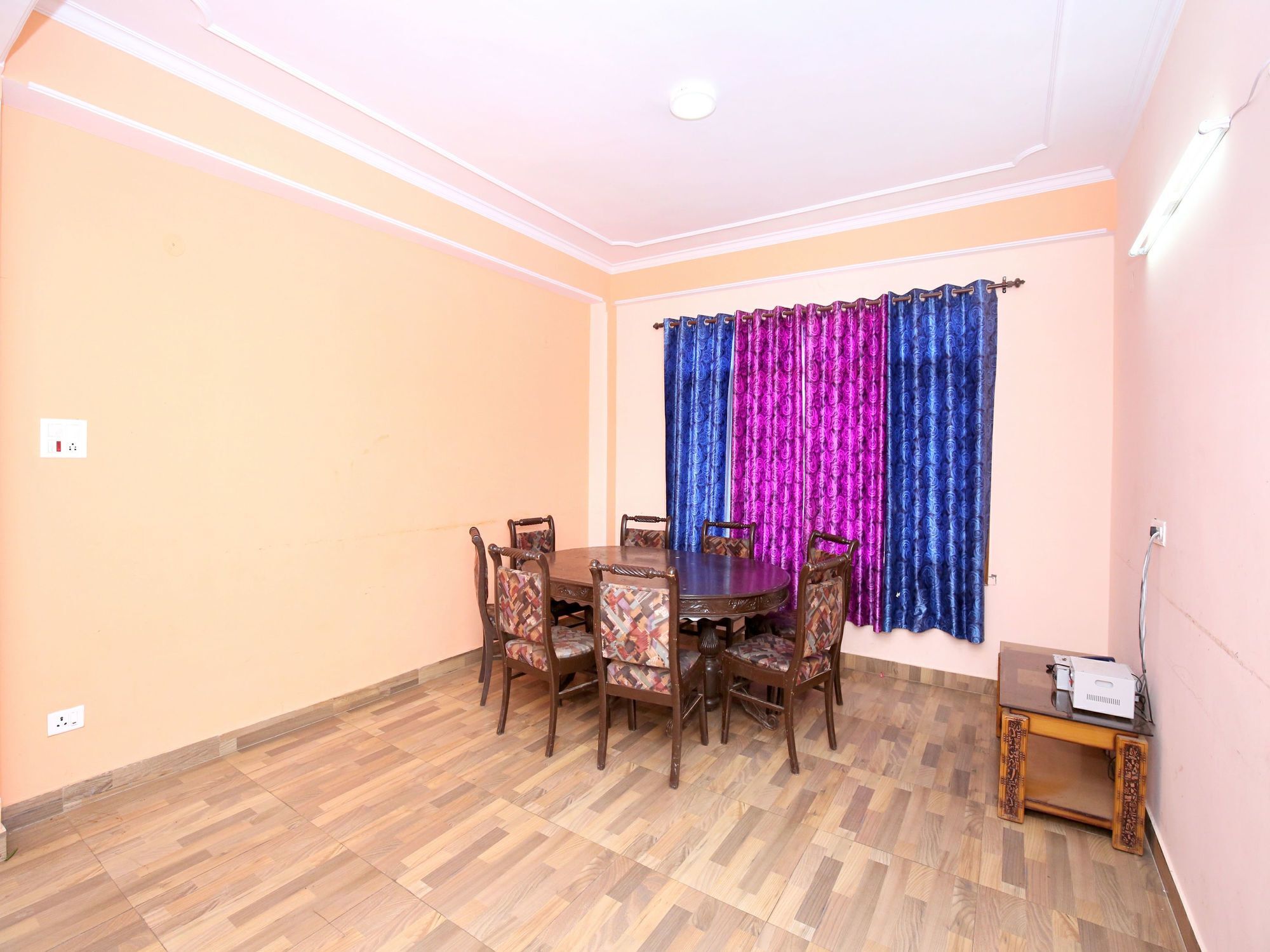 Oyo 12321 Hills View Chotta Apartment *