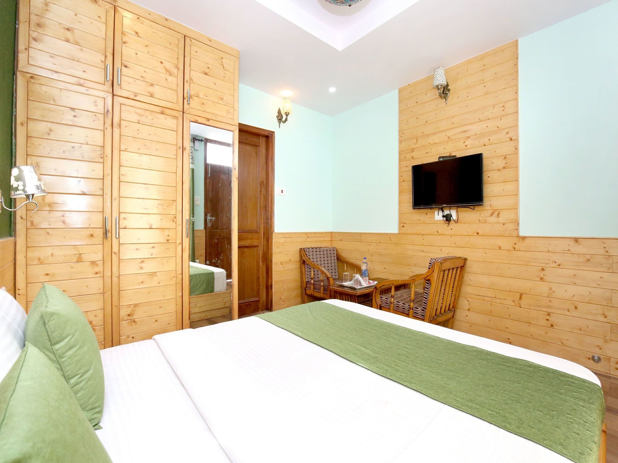 Oyo 12321 Hills View Chotta Apartment Shimla