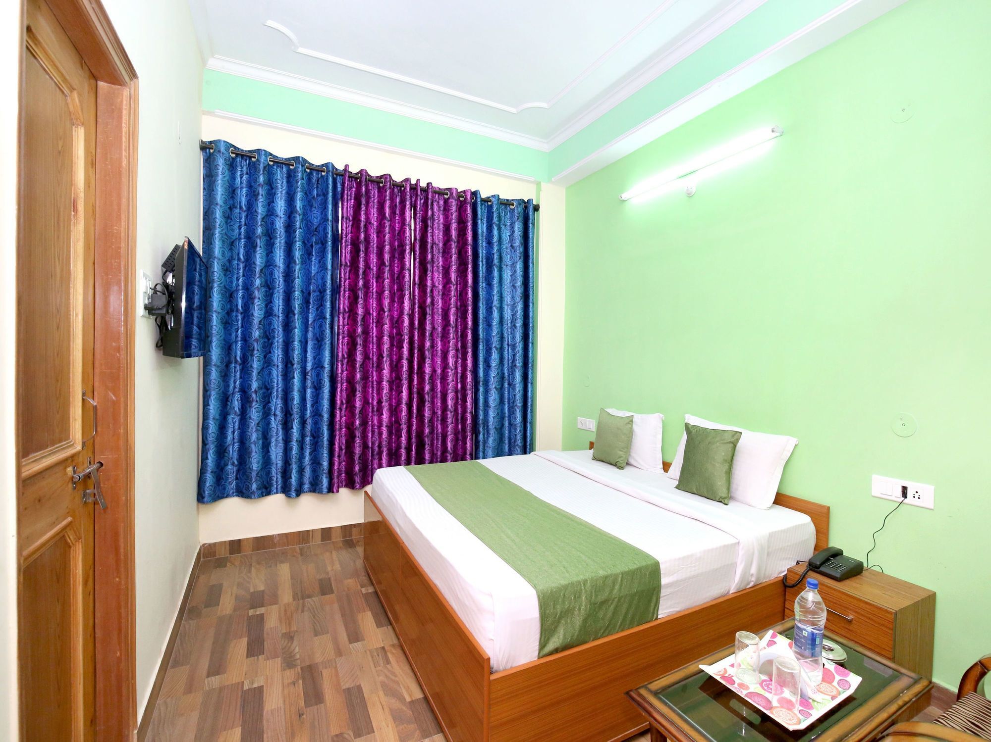 Oyo 12321 Hills View Chotta Apartment *