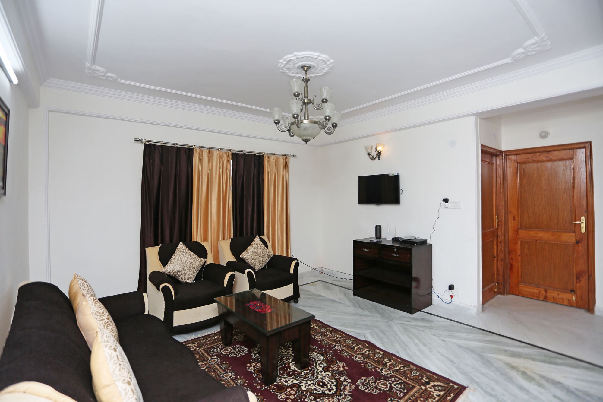 Oyo 9102 3bhk Pinewood Valley Shimla