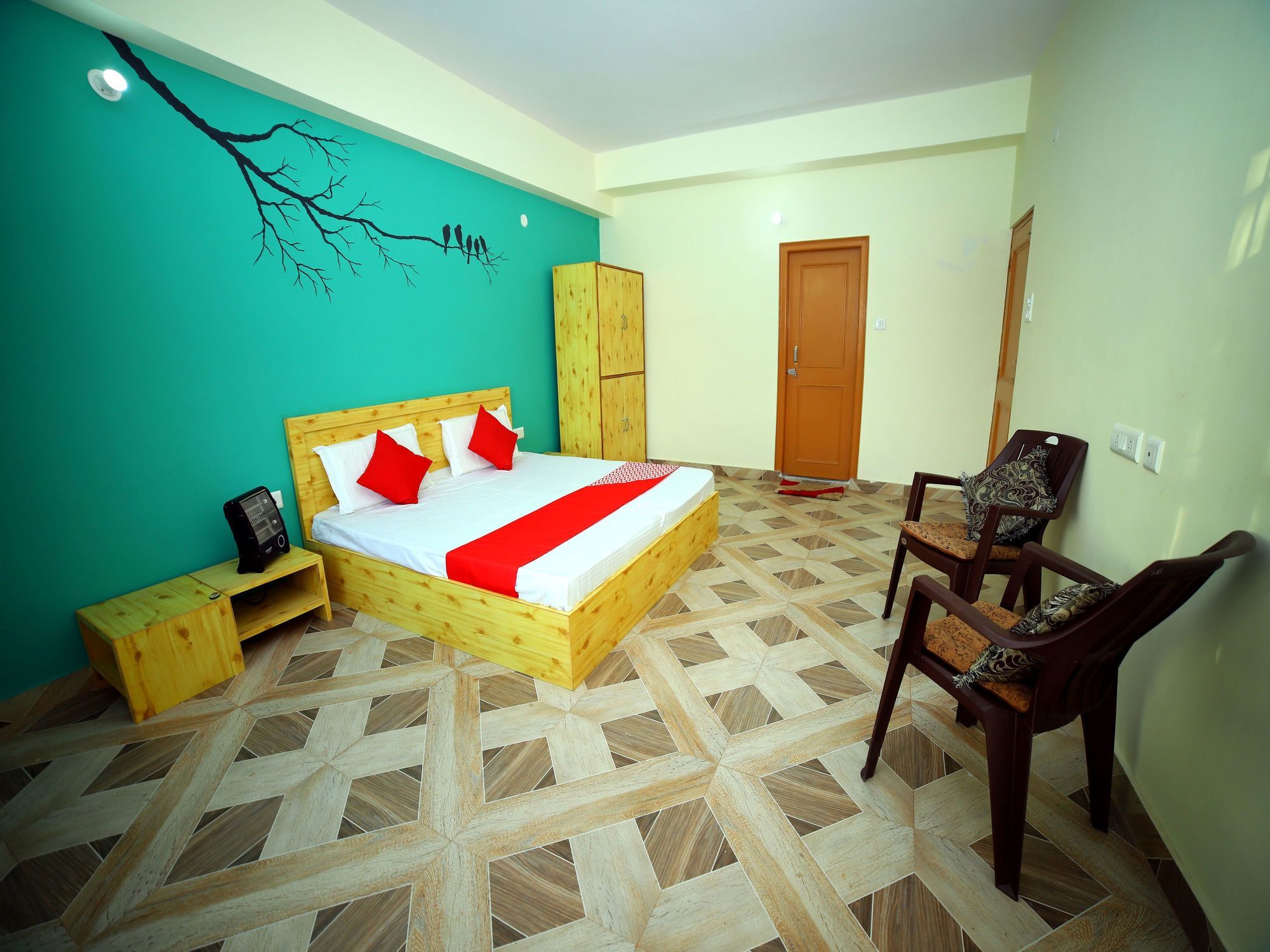 Oyo 13249 Natures Paradise 2bhk Bharari *