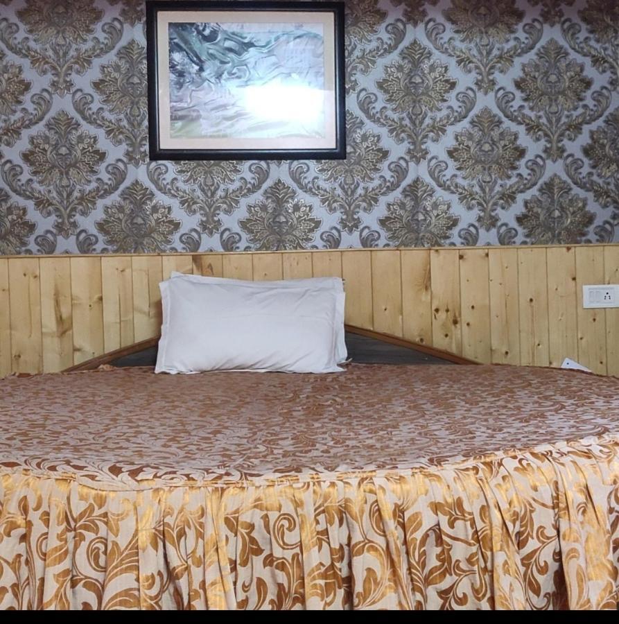 Meridian With Car Parking Hotel 2*