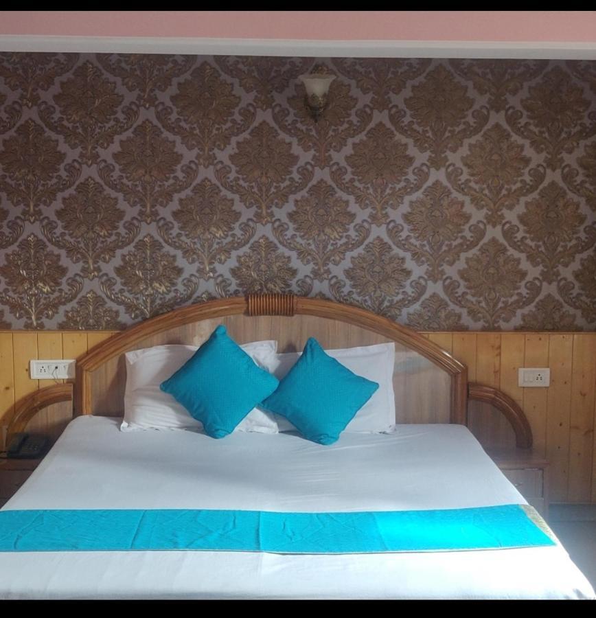 Meridian With Car Parking Hotel 2*