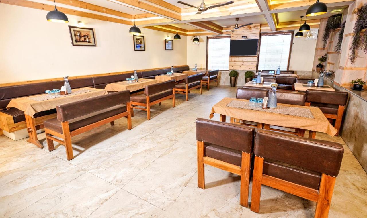 Mayur Bar And Restaurant