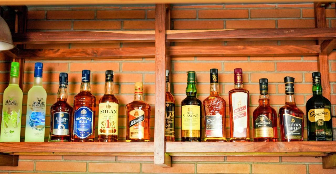 Mayur Bar And Restaurant 2*