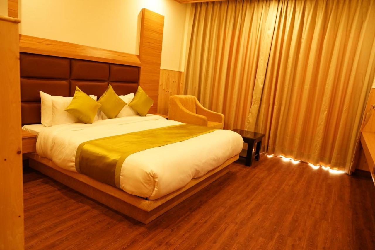 Hotel The Grand Welcome & 5*