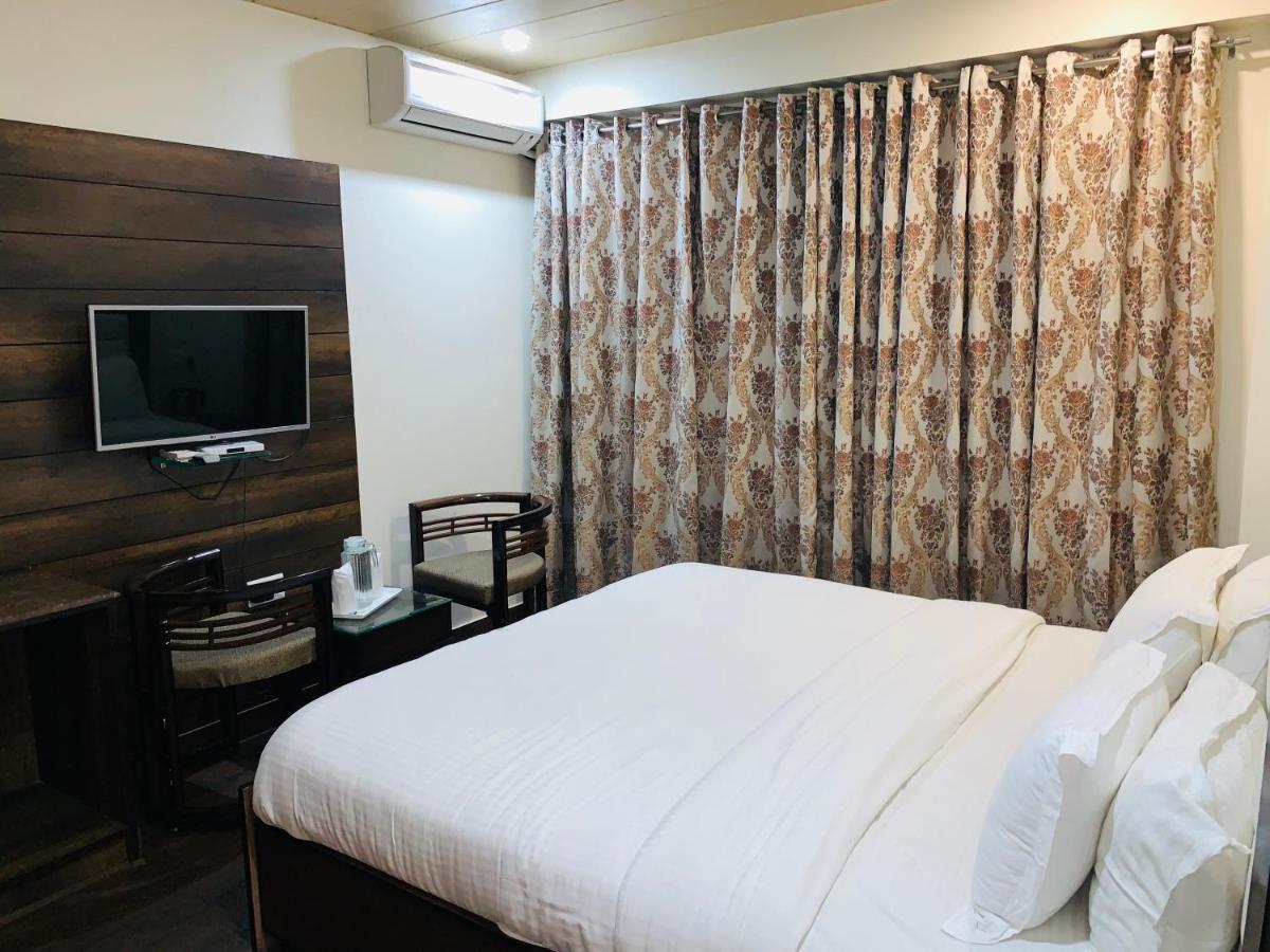 Hotel Dusk N Dawn Shimla