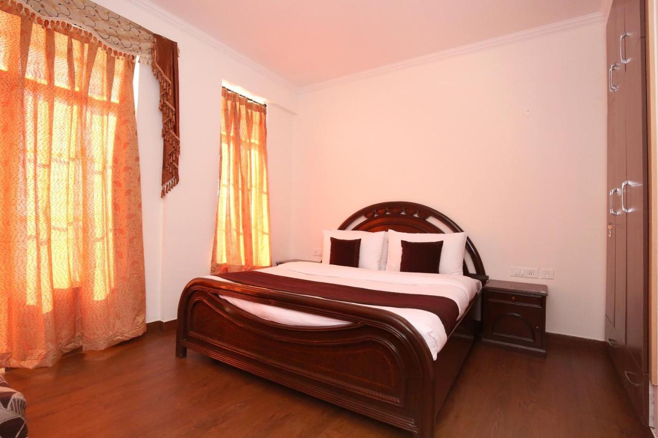 Hill View 2bhk Sojourn In Bharari, Guest house 3*