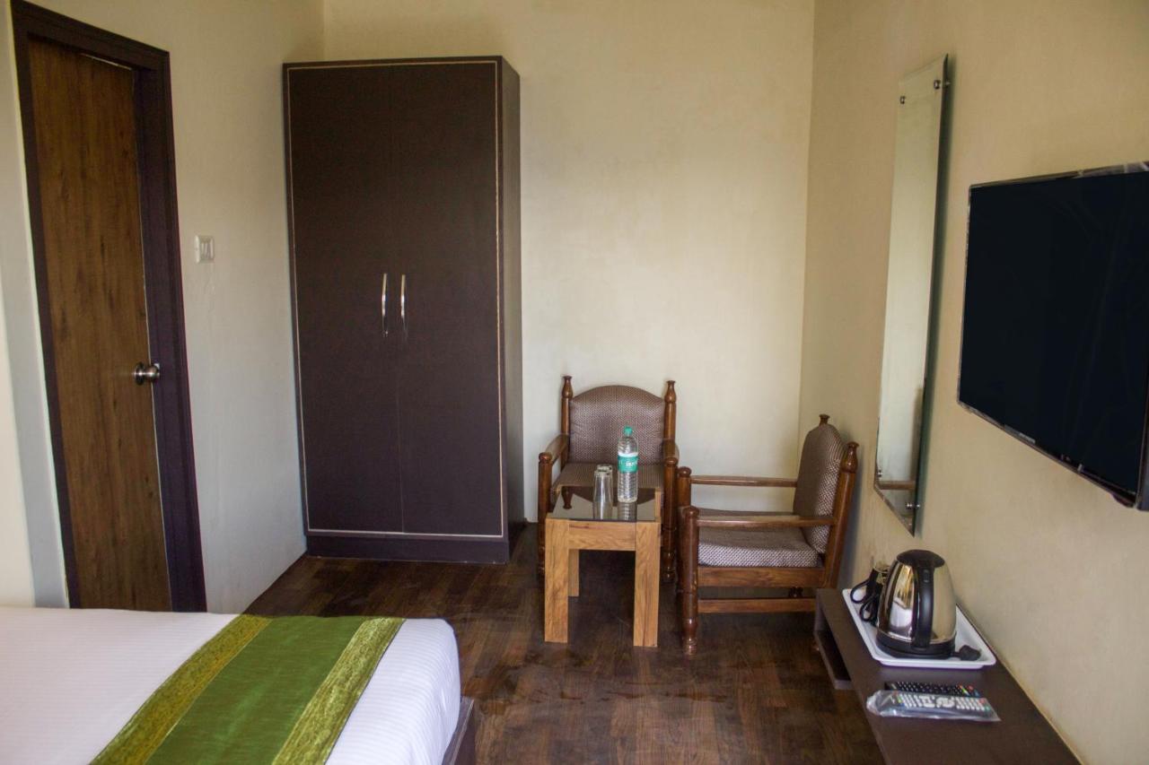 Treebo Trip Palace 3*