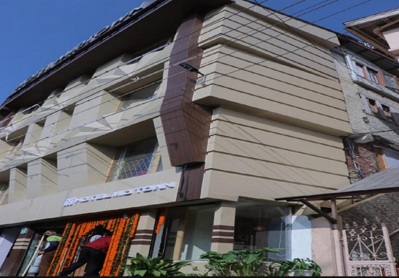 Hotel Mid Town,shimla 3*
