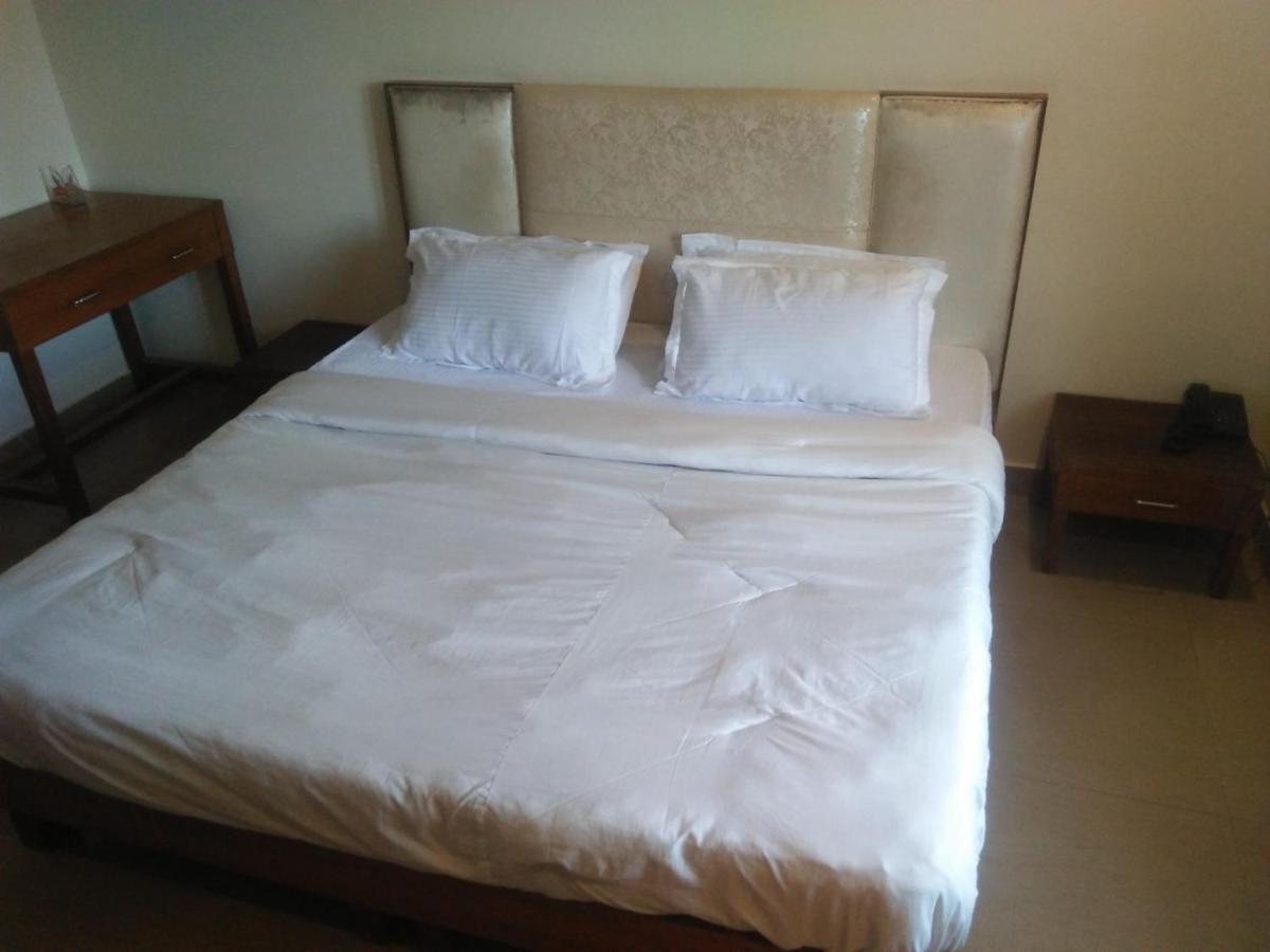 Hotel Mid Town,shimla Shimla
