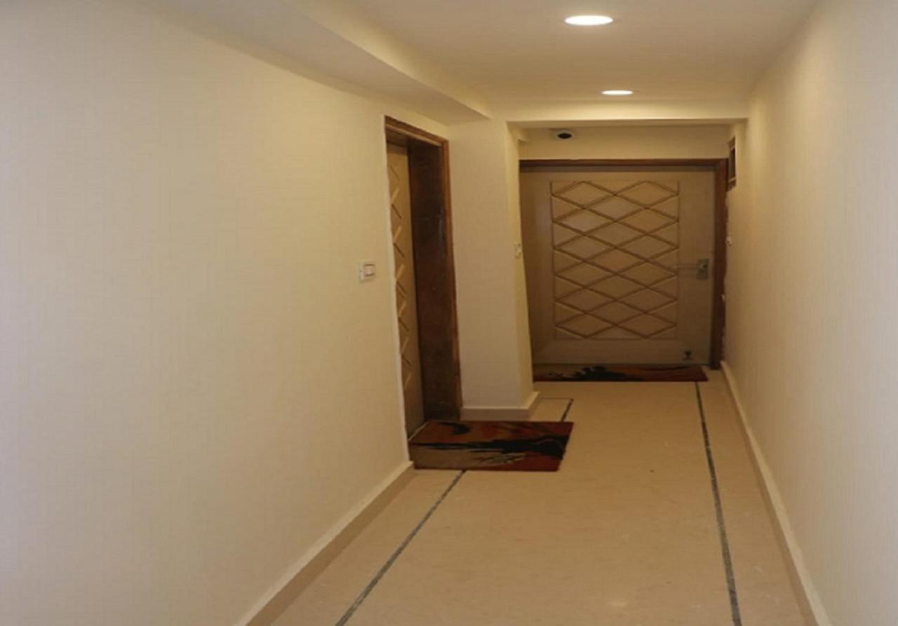 Hotel Mid Town,shimla 3*