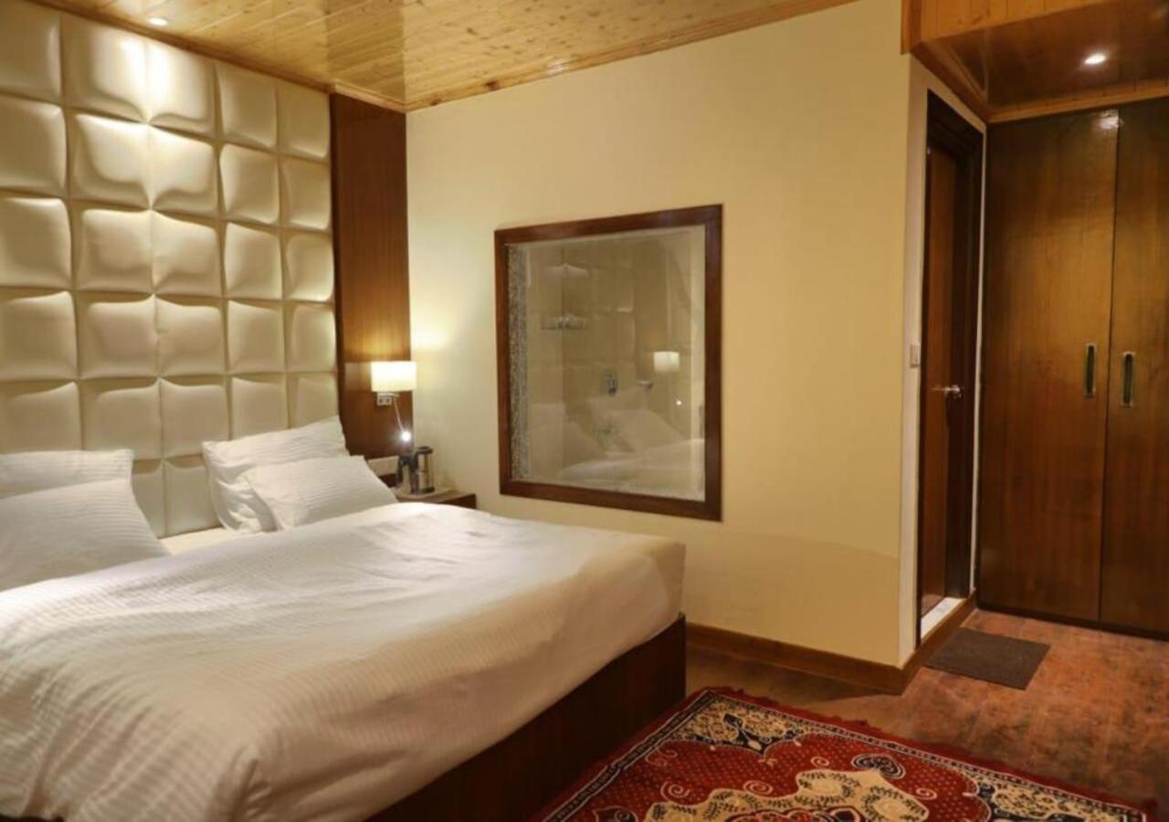 The Alpine Retreat Hotel *